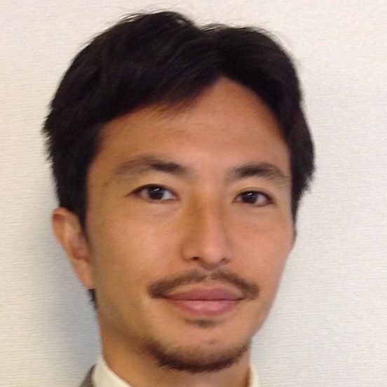 入野 康隆